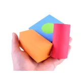 kolorowe bloki piankowe zapakowane w kartonowe opakowanie