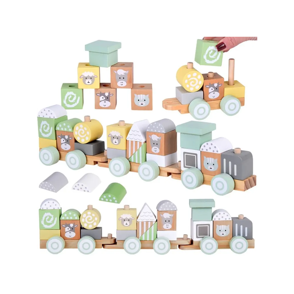 miętowa drewniana kolejka z wagonami na białym tle