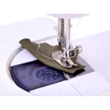 poręczna mini maszyna do szycia z trybem ręcznym i nożnym