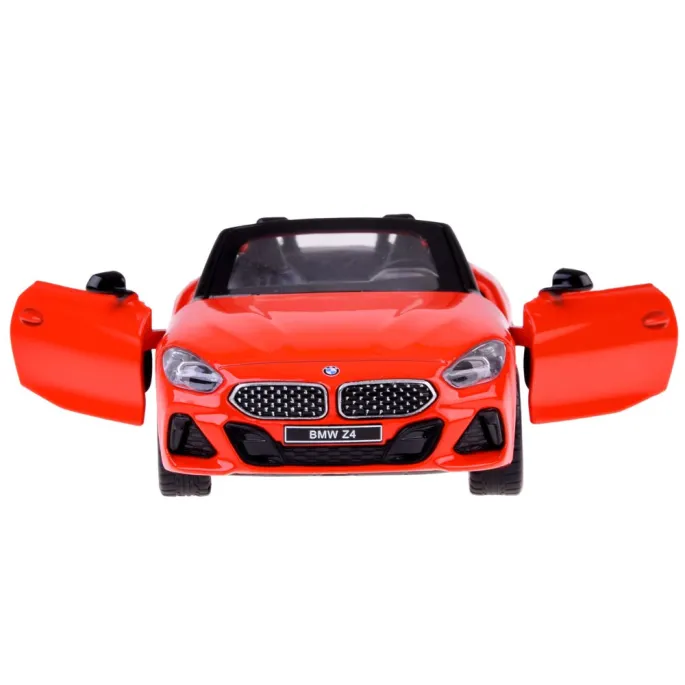 otwarte drzwi BMW Z4 M40i cabrio prezentujące realistyczny kokpit