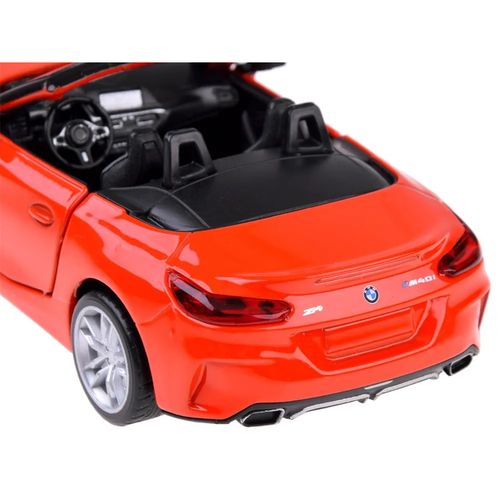 prezentowane opakowanie modelu kolekcjonerskiego BMW Z4 M40i cabrio