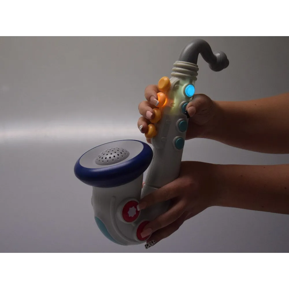 Opakowanie saksofonu zabawki gotowe do wręczenia jako prezent