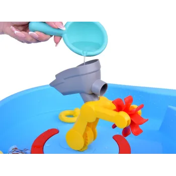 ruchome części stolika wodnego prezentujące możliwości zabawy