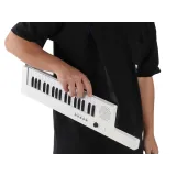 długa regulacja paska do keyboardu umożliwiająca wygodne noszenie