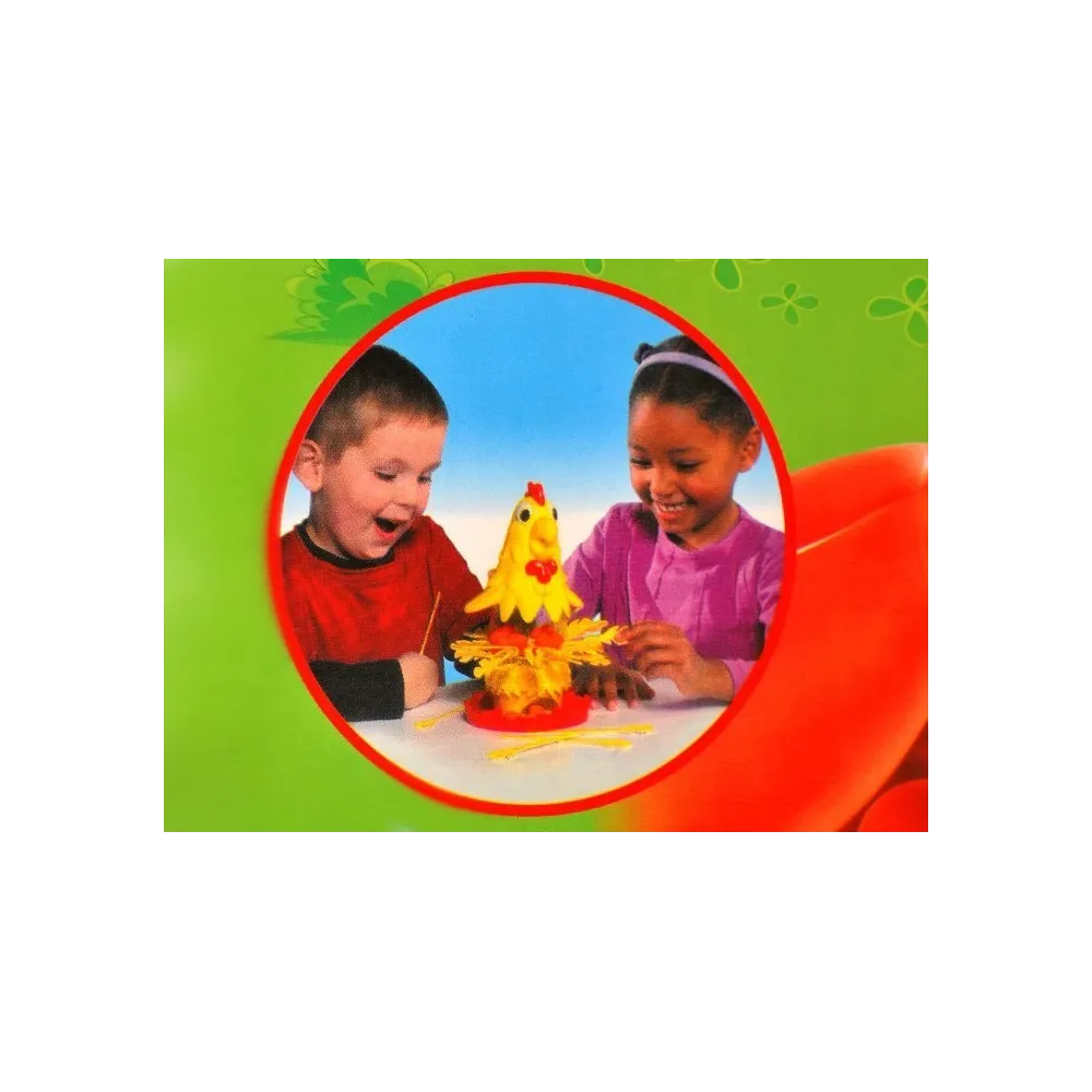 Rozłożone elementy gry Oskub Kurczaka na stole