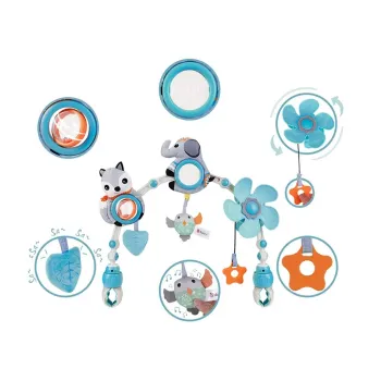 lisek z grzechotką jako część interaktywnej zawieszki