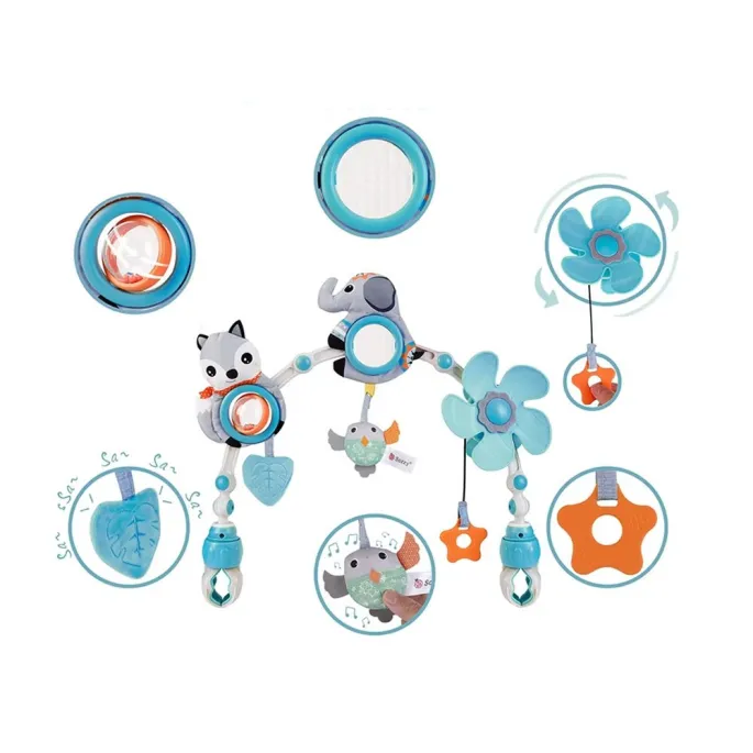 lisek z grzechotką jako część interaktywnej zawieszki