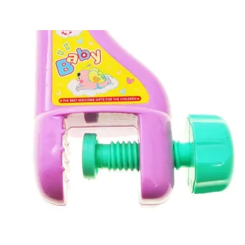 widok całościowy karuzeli pozytywki z pałąkiem i zawieszkami