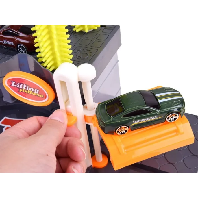 element dźwiękowy i świetlny myjni samochodowej pokazany z bliska