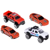 dziecko bawiące się zestawem parkingowym na podłodze