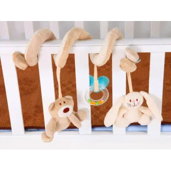 spirala dziecięca jako element wyposażenia łóżeczka