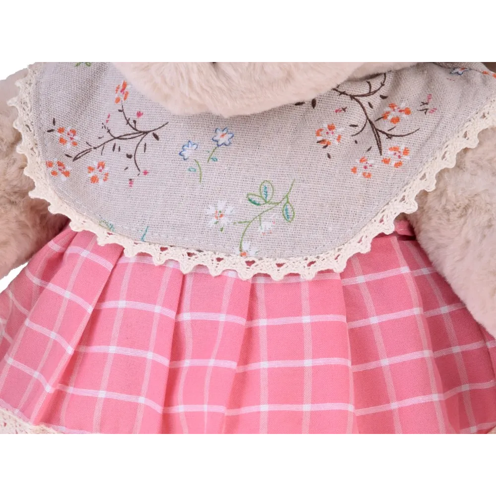 wyrazista twarz misia z brązowym noskiem i neutralnym pyszczkiem