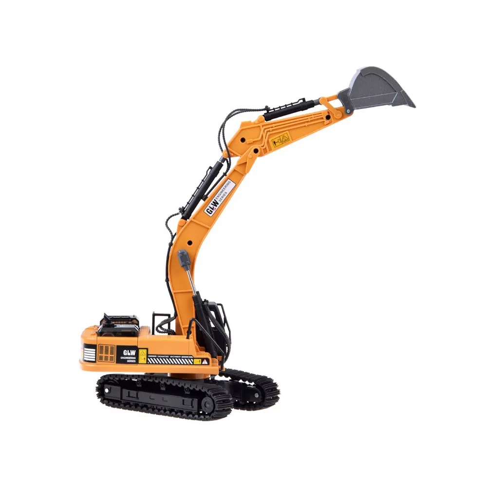 Dziecko bawi się koparką z otwartą klapą i wydawanymi dźwiękami