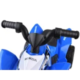 Dziecięcy quad HONDA ATV prezentowany w domu i na zewnątrz