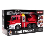 Zbliżenie na gumowe opony pojazdu straży pożarnej