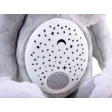 szary pluszowy słonik siedzący z widocznymi konstelacjami na brzuszku