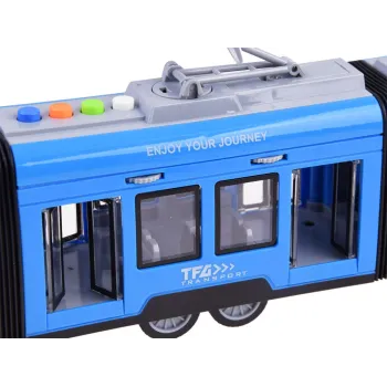 Model tramwaju w ruchu dzięki napędowi pull back