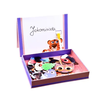 kreatywna zabawa magnetycznymi puzzlami na dziecięcym biurku