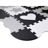 aranżacja puzzli maty w pokoju dziecięcym z zabawkami