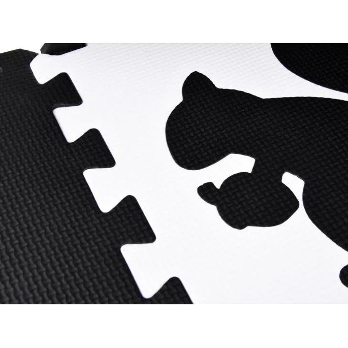 Piankowa mata o strukturze antypoślizgowej z geometrycznymi wzorami