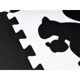 Piankowa mata o strukturze antypoślizgowej z geometrycznymi wzorami