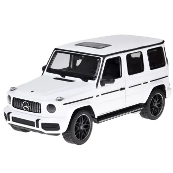 Wnętrze modelu Mercedes AMG G63 z detalami deski rozdzielczej