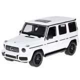 Wnętrze modelu Mercedes AMG G63 z detalami deski rozdzielczej