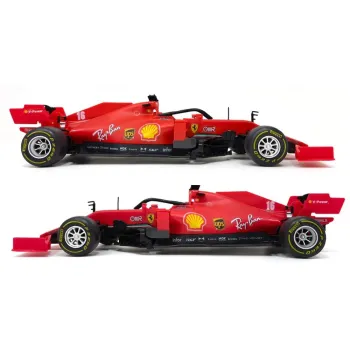samochód wyścigowy ferrari sf1000 ozdobiony naklejkami po złożeniu