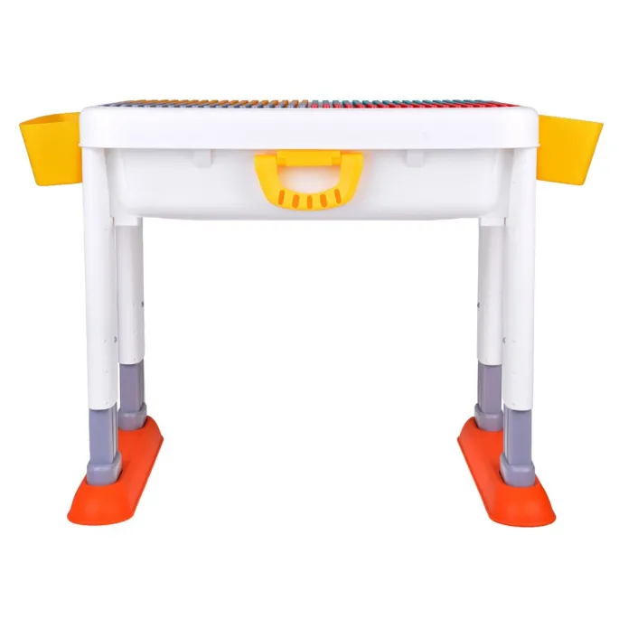 detal wypustek do przyczepiania klocków na blacie stolika