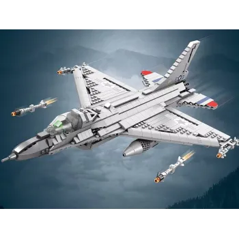 Ruchome elementy myśliwca F16, w tym otwierane podwozie i pociski