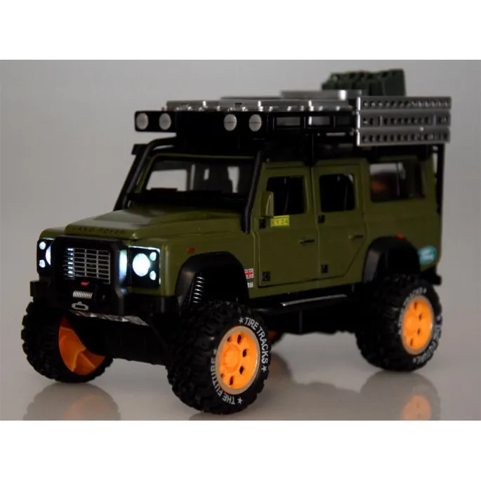 prezentacja gumowych bieżnikowanych kół samochodu terenowego