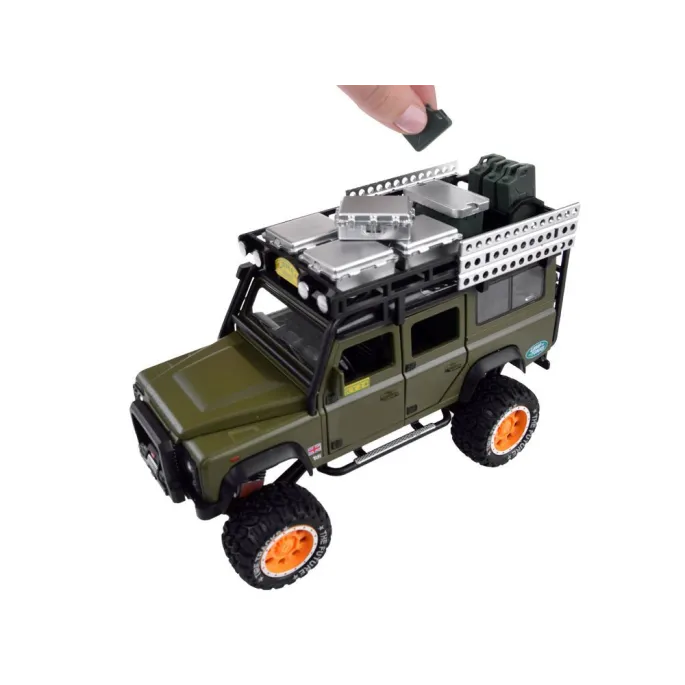 samochód terenowy podczas jazdy napędzany pull-back