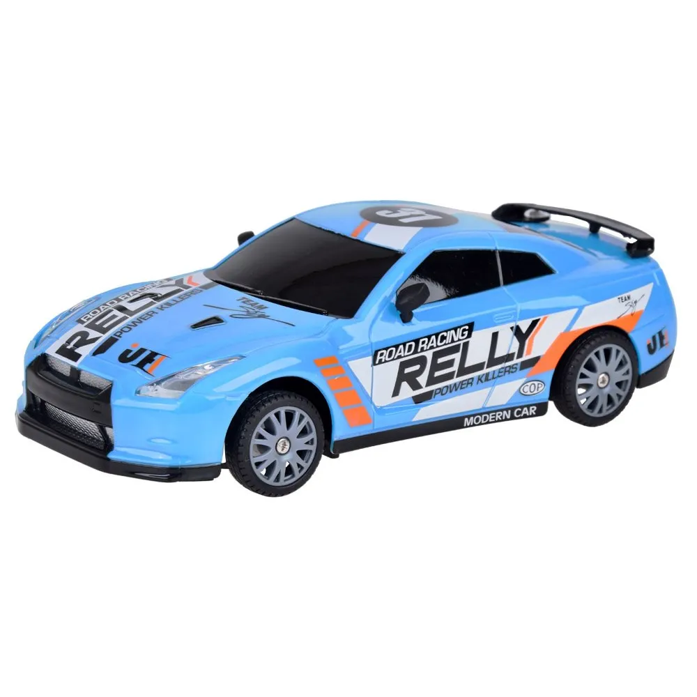 samochód zdalnie sterowany do driftu przygotowany do startu na torze