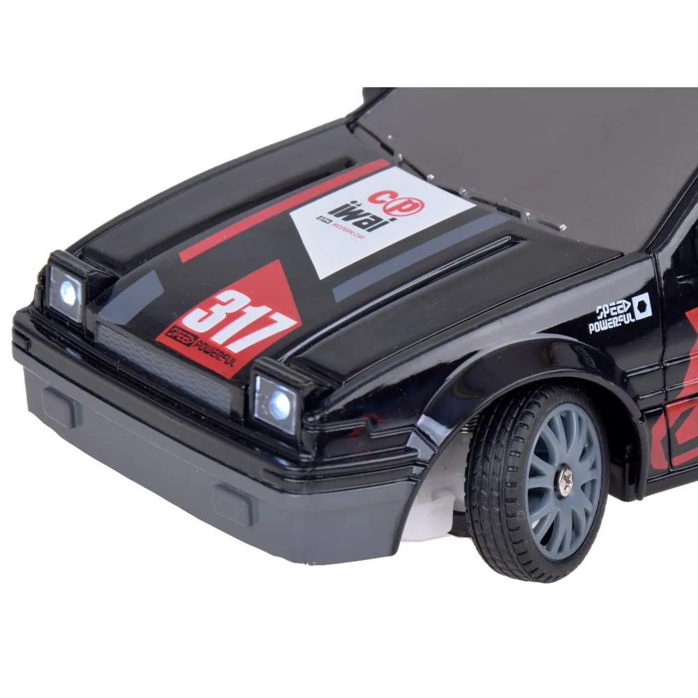 kompaktowy samochód zdalnie sterowany zbliżenie na karoserię