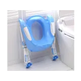 złożone schodki do przechowywania w łazience