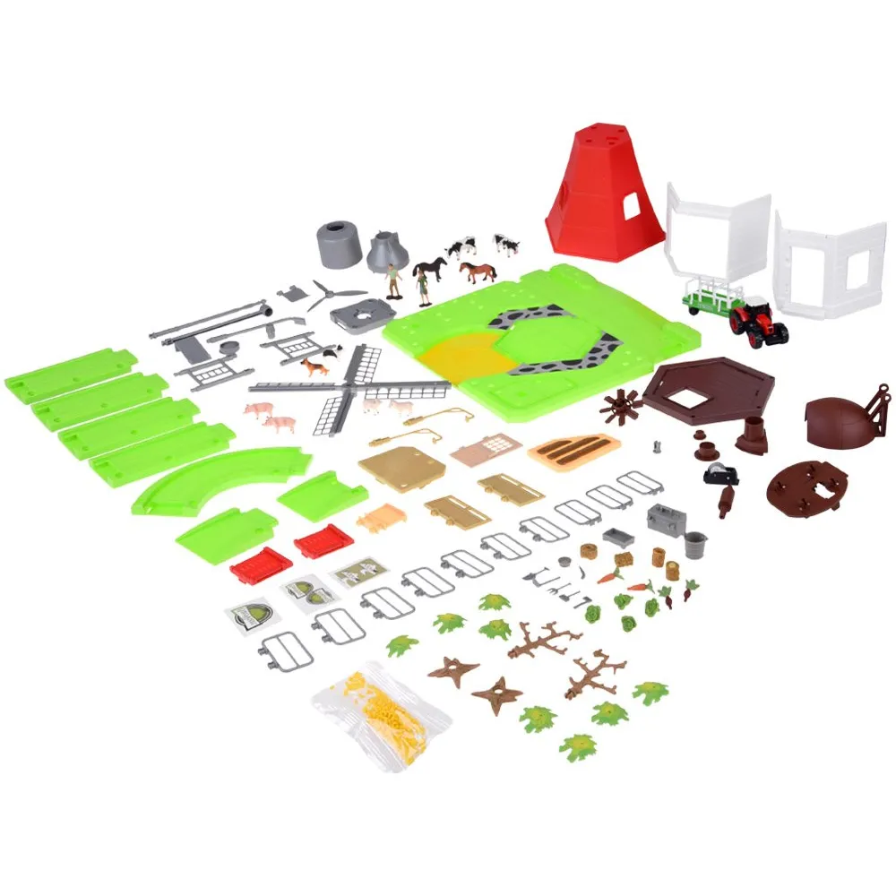 zbliżenie na dwupiętrowy młyn z białymi ścianami i czerwonym dachem