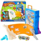 miniaturowy skate park hot wheels z fingerboardem na rampie