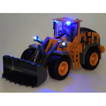 spychacz rc podczas jazdy do przodu na powierzchni