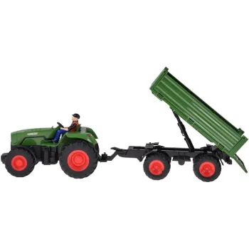 Traktor z włączonym oświetleniem LED podczas jazdy