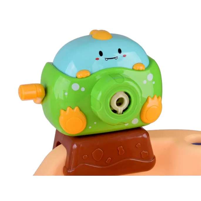 obrotowe koła zębate na powierzchni wodnego stolika