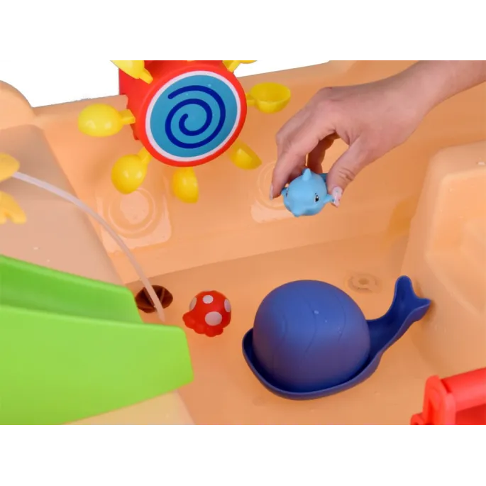 detal bezpiecznych, zaokrąglonych krawędzi zabawki