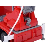 wysuwane podpórki stabilizujące samochód strażacki