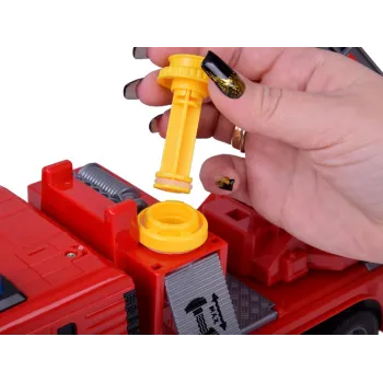 prawa strona pojazdu strażackiego z otwartą klapą i detalami