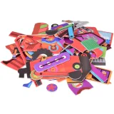 Tablica magnetyczna z pojazdami budowlanymi w opakowaniu przypominającym drewno