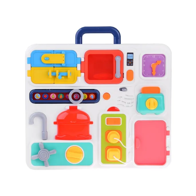 Toster oraz garnek z otwieraną pokrywką w zestawie kuchennej tablicy