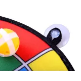 komplet tarcz i piłek do gry zręcznościowej ułożony w pudełku