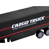 zbliżenie na detale kabiny tira rc z naczepą