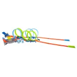 ruchome autka typu pull back ustawione na rampie toru