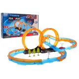 zbliżenie na pętle 360 stopni na torze wyścigowym