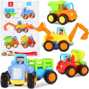 zestaw czterech pojazdów budowlanych z napędem na białym tle